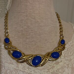 Vintage Monet Choker Necklace Gold-tone